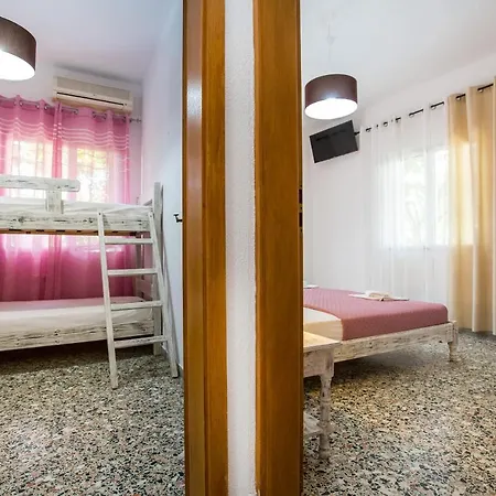 Haus Irene מלון *