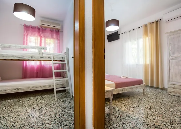Haus Irene فندق *